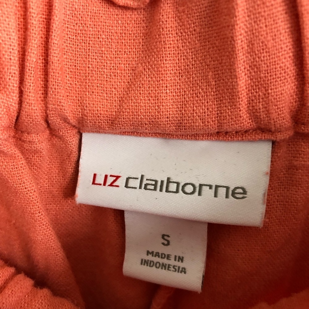Liz Claiborne, pink, coral above knee skirt with elastic waist and pockets small - Picture 3 of 5